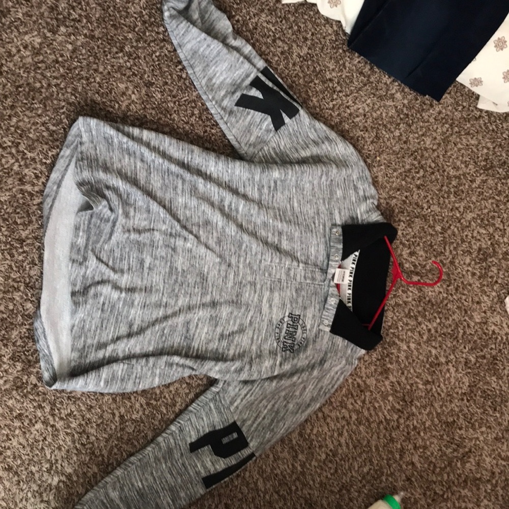 VS PINK pullover
